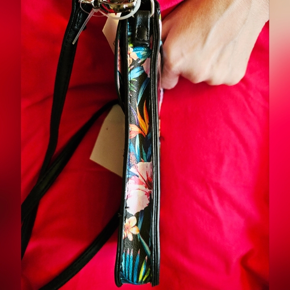 Madden Girl Cell Phone Crossbody Bag - Picture 10 of 16